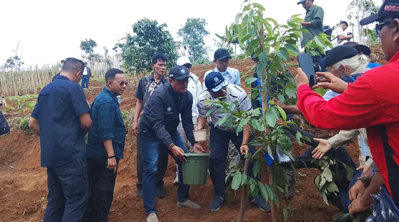 Menteri LH Dorong Rehabilitasi Lahan dan Penanganan Sampah