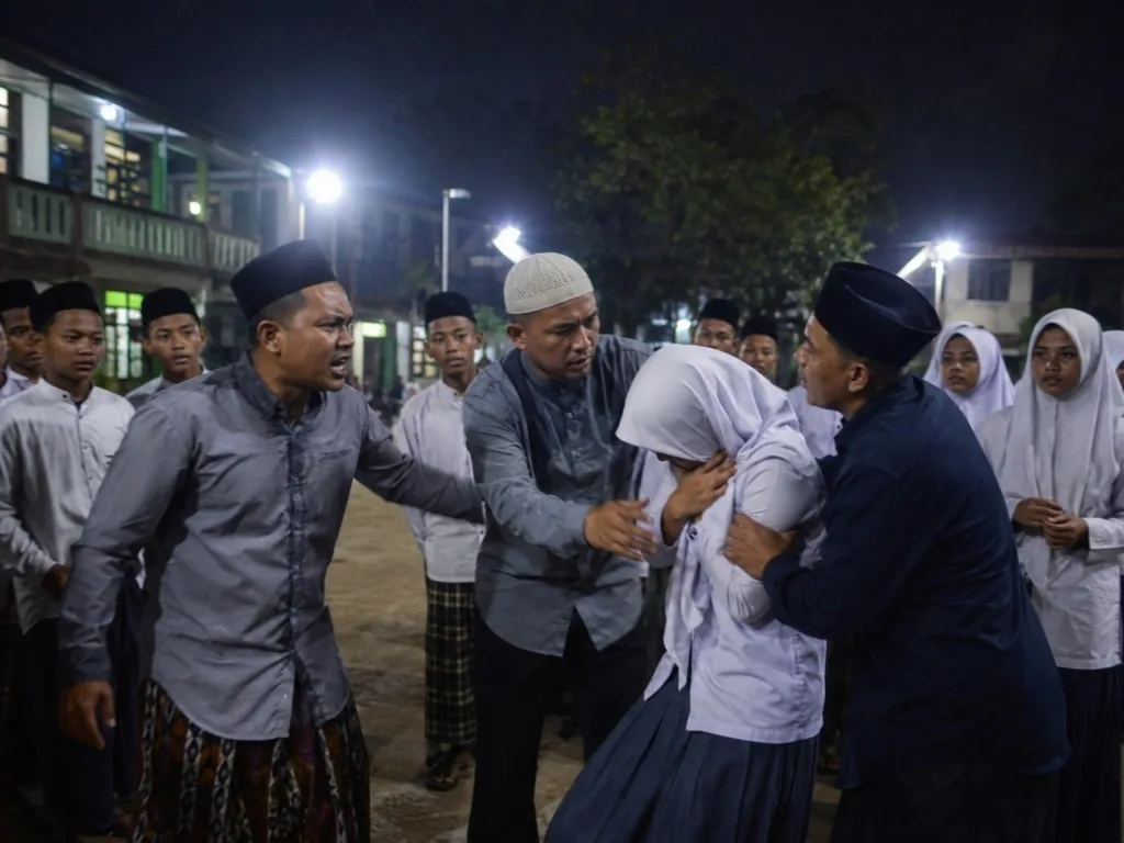 Ilustrasi/AI dugaan insiden kekerasan di lingkungan pesantren. /visi.news