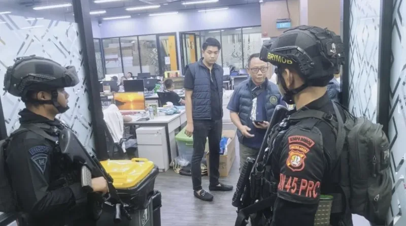 321 WNA Ditangkap dalam Penggerebekan Markas Judol Internasional di Hayam Wuruk