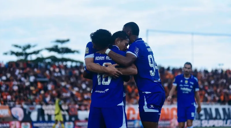 Bojan Hodak Puji Kerja Keras Persib Usai Tekuk Persija