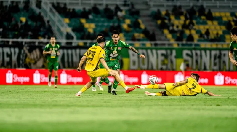 Pertemuan Terakhir Musim Liga Indonesia, Semen Padang vs Persebaya