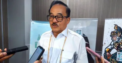 Anggota Komisi IV DPR RI Robert J. Kardinal menyampaikan pandangannya terkait potensi pembangunan Kampung Nelayan Merah Putih di Papua. /istimewa
